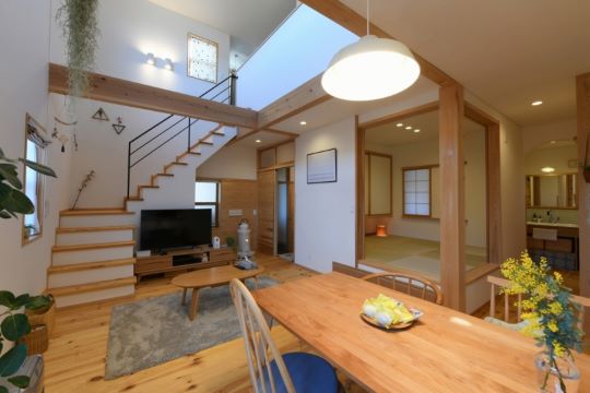 フォレストコーポレーション 二世帯住宅事例